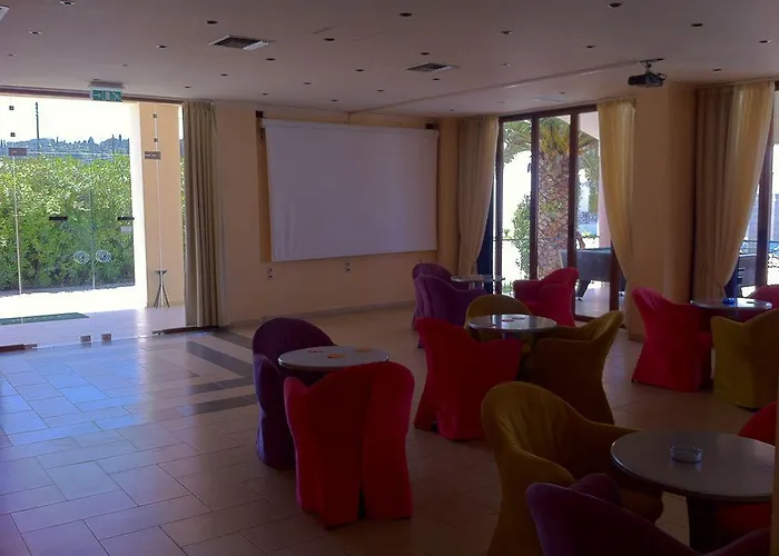 Stemma Aparthotel 3*