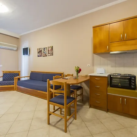 Stemma Aparthotel 3*