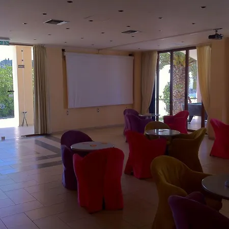 Stemma Aparthotel 3*