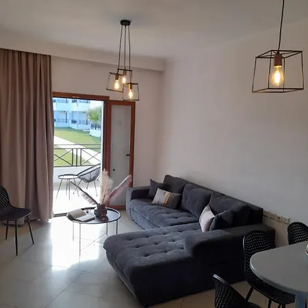 Stemma Aparthotel 3*